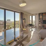 Lägenhet Off Air-conditioned Duplex With Terrace Secure & Premium Amenities