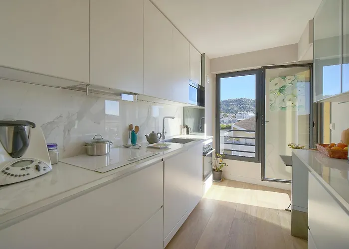 Frgk Air-conditioned Duplex With Terrace Secure & Premium Amenities