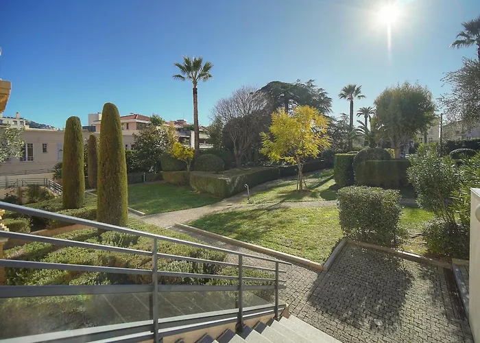 Frgk Air-conditioned Duplex With Terrace Secure & Premium Amenities