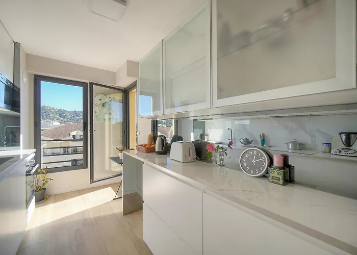 Frgk Air-conditioned Duplex With Terrace Secure & Premium Amenities