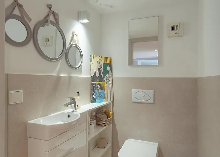 Frgk Air-conditioned Duplex With Terrace Secure & Premium Amenities 아파트 *