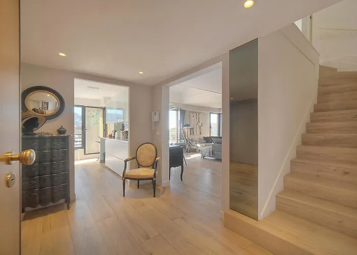 Frgk Air-conditioned Duplex With Terrace Secure & Premium Amenities 아파트 칸느