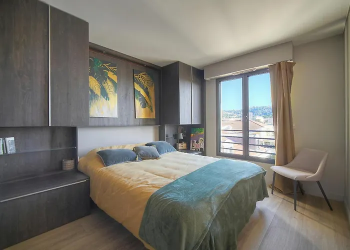 Frgk Air-conditioned Duplex With Terrace Secure & Premium Amenities 칸느