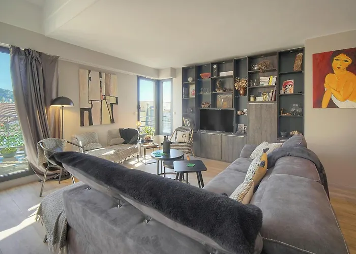 Frgk Air-conditioned Duplex With Terrace Secure & Premium Amenities 아파트