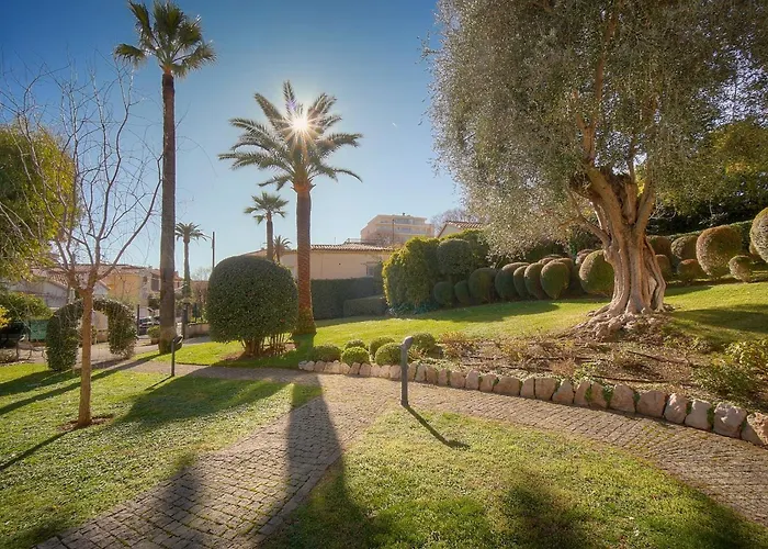 Frgk Air-conditioned Duplex With Terrace Secure & Premium Amenities 아파트 *